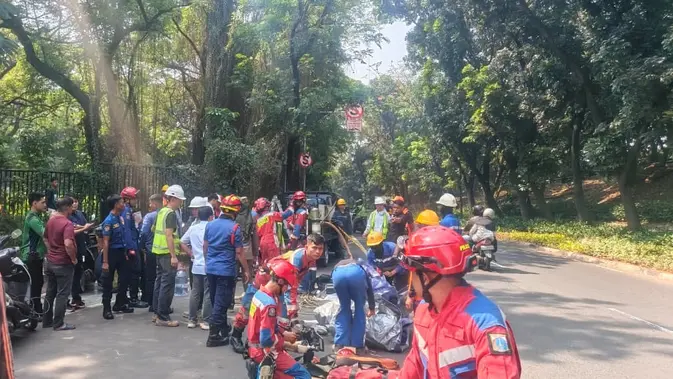 Tewas di Gorong-Gorong Jaktim, Tiga Pekerja Sedang Bersihkan Sumur Bor Tewas di Gorong-Gorong Jaktim, Tiga Pekerja Sedang Bersihkan Sumur Bor