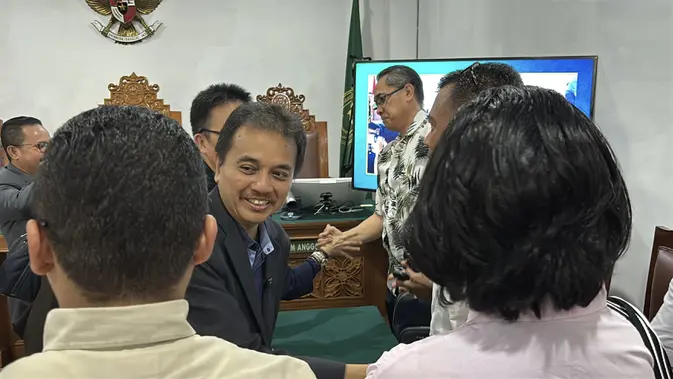 Praperadilan Roy Suryo Dikabulkan Sebagian Praperadilan Roy Suryo Dikabulkan Sebagian