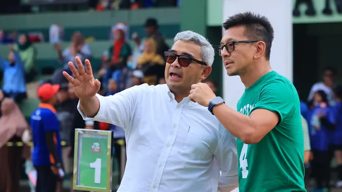 Wali Kota Bandung Farhan Jatuh Pingsan di Balai Kota Wali Kota Bandung Farhan Jatuh Pingsan di Balai Kota