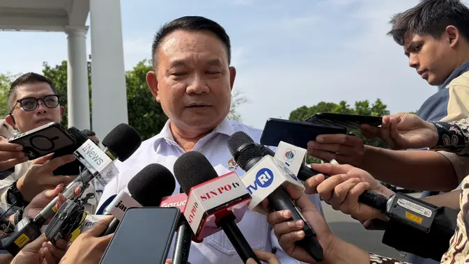 KSP Dudung soal Calon Manajer Kopdes Dilatih Militer: Penting untuk Jiwa Korsa KSP Dudung soal Calon Manajer Kopdes Dilatih Militer: Penting untuk Jiwa Korsa