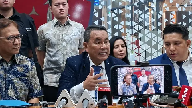 Hotman Paris Minta Maaf dan Klarifikasi Usai Dianggap Rendahkan Wartawan Hotman Paris Minta Maaf dan Klarifikasi Usai Dianggap Rendahkan Wartawan