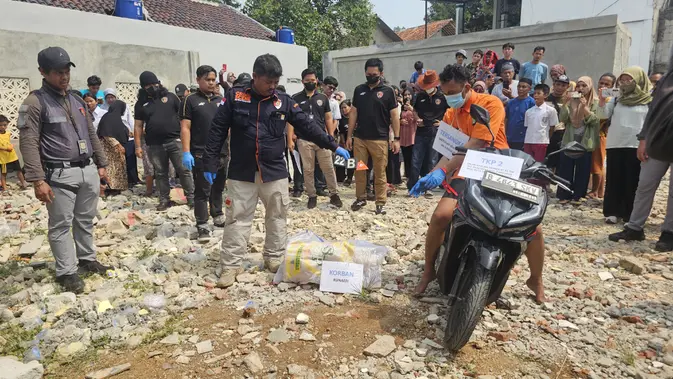 Rekonstruksi Kasus Mutilasi di Depok, Polisi Temukan Fakta Baru Rekonstruksi Kasus Mutilasi di Depok, Polisi Temukan Fakta Baru
