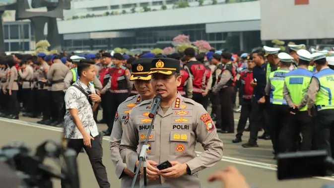 21 Orang Ditangkap Polisi Jelang Demo di Jakarta 21 Orang Ditangkap Polisi Jelang Demo di Jakarta