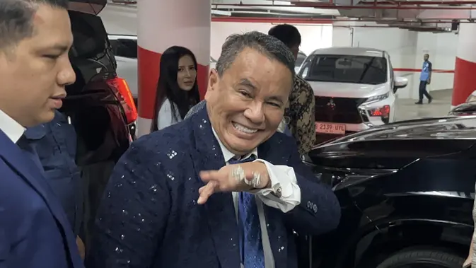 Hotman Paris Beri Sinyal Dampingi Febrie Adriansyah Hotman Paris Beri Sinyal Dampingi Febrie Adriansyah