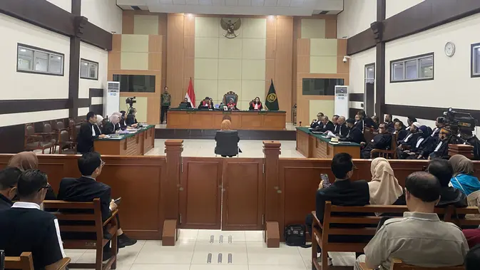 Kubu Dokter Tifa Minta Hakim Tolak Dakwaan Jaksa Kubu Dokter Tifa Minta Hakim Tolak Dakwaan Jaksa