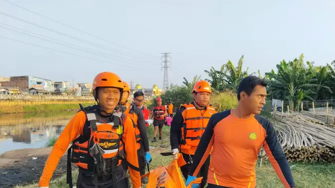 Pemuda Tenggelam di Kali BKB Ditemukan Mengambang 1,5 Kilometer dari TKP Pemuda Tenggelam di Kali BKB Ditemukan Mengambang 1,5 Kilometer dari TKP