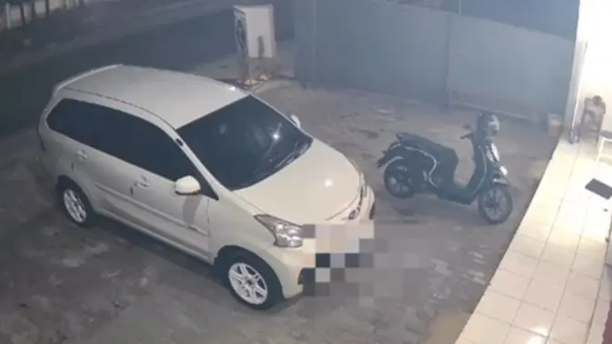 Maling Pecah Kaca Mobil di Bekasi, Gasak Uang Rp 9 Juta dan iPhone 15 Maling Pecah Kaca Mobil di Bekasi, Gasak Uang Rp 9 Juta dan iPhone 15