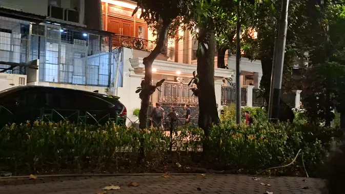 Begini Situasi Terkini Rumah Jampidsus di Kramat Pela Tengah Malam Begini Situasi Terkini Rumah Jampidsus di Kramat Pela Tengah Malam