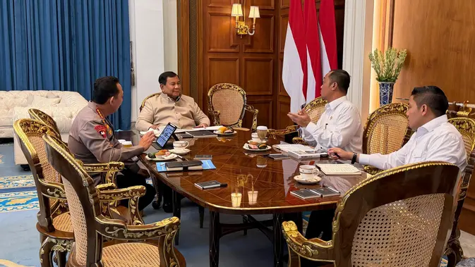 Prabowo Bertemu Kapolri di Istana, Ini yang Dibahas Prabowo Bertemu Kapolri di Istana, Ini yang Dibahas