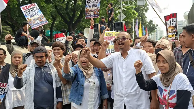 Aliansi Masyarakat Jakarta Gelar Aksi di Patung Kuda, Dukung MBG Dilanjutkan Aliansi Masyarakat Jakarta Gelar Aksi di Patung Kuda, Dukung MBG Dilanjutkan