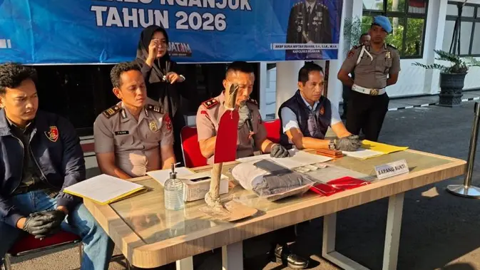 Misteri Jenazah Tertutup Daun Pisang dan Genting di Nganjuk Terungkap Misteri Jenazah Tertutup Daun Pisang dan Genting di Nganjuk Terungkap