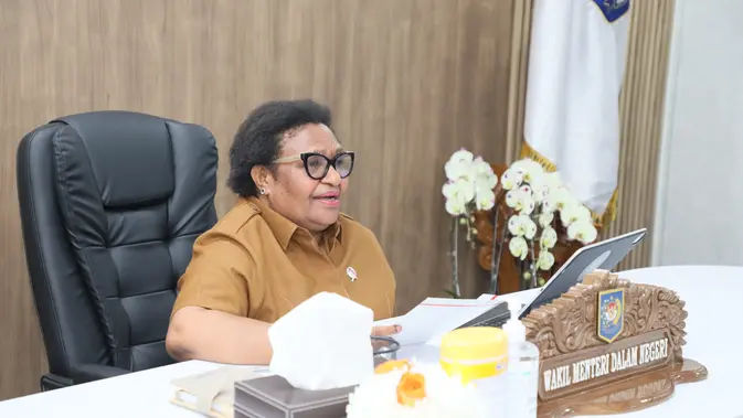 Wamendagri Ribka Dorong OAP Jadi Petugas Sensus Ekonomi Papua Wamendagri Ribka Dorong OAP Jadi Petugas Sensus Ekonomi Papua