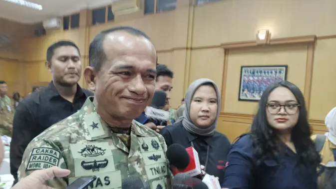 TNI Ungkap Alasan Jaga Ketat Rumah Jampidsus Febrie Adriansyah TNI Ungkap Alasan Jaga Ketat Rumah Jampidsus Febrie Adriansyah