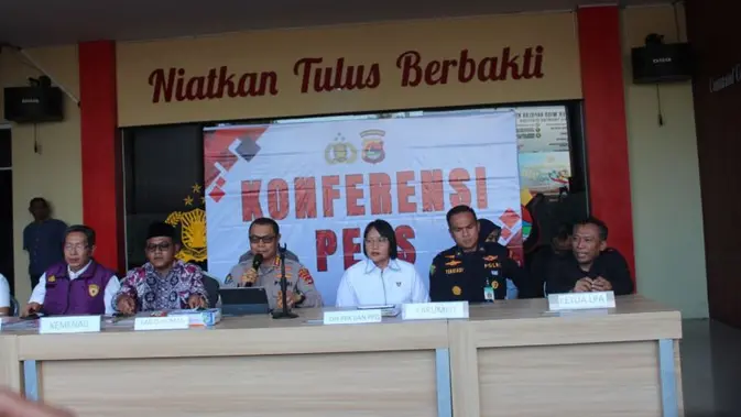 2 Orang Jadi Tersangka Terbakarnya 4 Santri di NTB 2 Orang Jadi Tersangka Terbakarnya 4 Santri di NTB