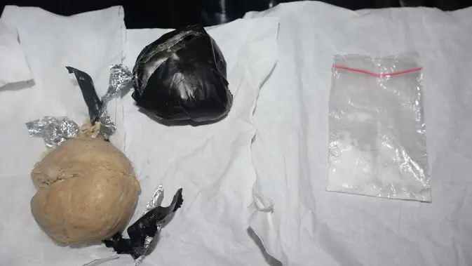 Bakso Melayang ke Dalam Lapas Sukabumi, Isinya Bikin Kaget Petugas Bakso Melayang ke Dalam Lapas Sukabumi, Isinya Bikin Kaget Petugas