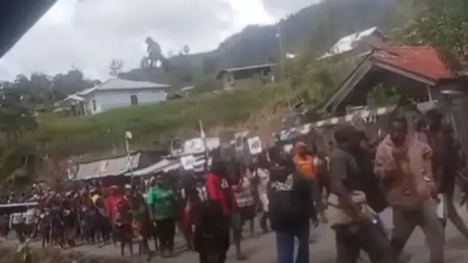 Insiden Ibu Hamil Tertembak dalam Kontak Senjata di Papua, Begini Kronologi Versi TNI Insiden Ibu Hamil Tertembak dalam Kontak Senjata di Papua, Begini Kronologi Versi TNI