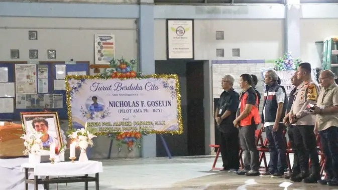 Hasil Visum Pilot AS Ditembak KKB: Pipi Diterjang Peluru Hasil Visum Pilot AS Ditembak KKB: Pipi Diterjang Peluru