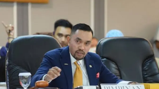 Sahroni: Tangkap Sopir Alphard yang Cekcok dengan Satpam, Siapapun Majikannya Sahroni: Tangkap Sopir Alphard yang Cekcok dengan Satpam, Siapapun Majikannya