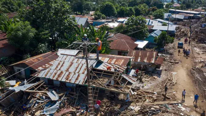 BMKG: 2.768 Gempa Susulan Guncang NTT BMKG: 2.768 Gempa Susulan Guncang NTT