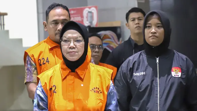 Terungkap Dugaan Asal Usul Valas Miliaran Bupati Sukoharjo Terungkap Dugaan Asal Usul Valas Miliaran Bupati Sukoharjo