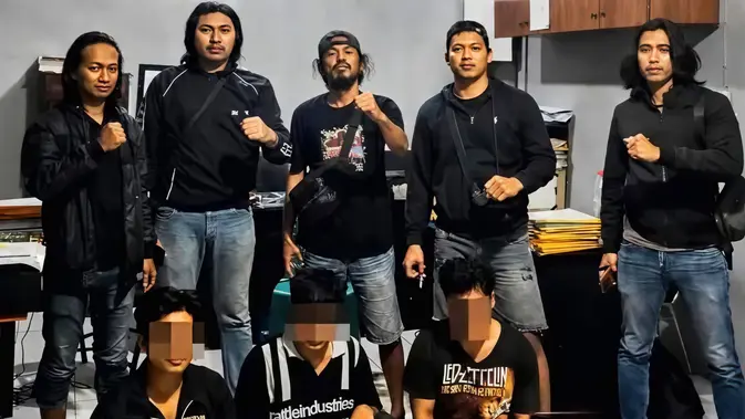 Polisi Dikeroyok 6 Pemuda di Bone Sulsel, Begini Kronologinya Polisi Dikeroyok 6 Pemuda di Bone Sulsel, Begini Kronologinya