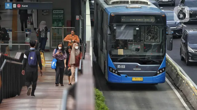 Pemprov DKI Tanggung Subsidi Rp 9.000 Tiap Penumpang TransJakarta Pemprov DKI Tanggung Subsidi Rp 9.000 Tiap Penumpang TransJakarta