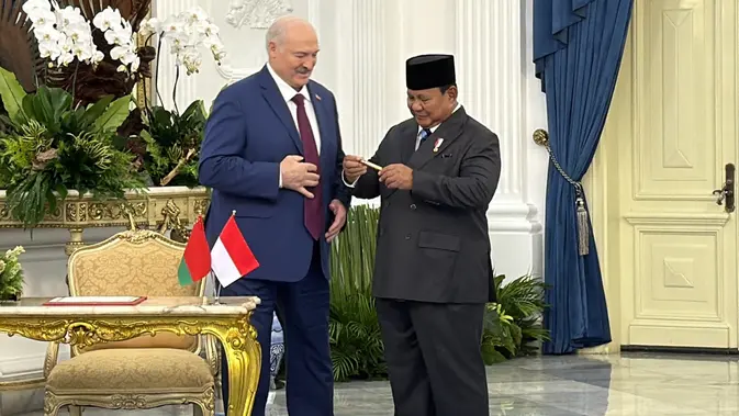 Prabowo Diberi Hadiah Tak Biasa dari Presiden Belarus Prabowo Diberi Hadiah Tak Biasa dari Presiden Belarus