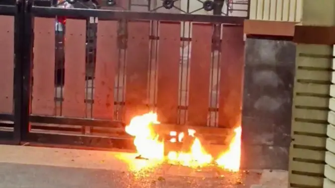 Sulardi Curiga Rumahnya Sudah Diintai Sebelum Dilempar Molotov Sulardi Curiga Rumahnya Sudah Diintai Sebelum Dilempar Molotov