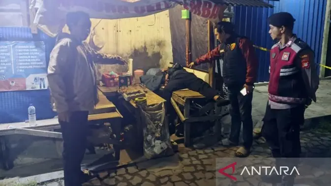 Driver Ojol Tewas Ditusuk di Basecamp, Motor dan HP Dibawa Kabur Pelaku Driver Ojol Tewas Ditusuk di Basecamp, Motor dan HP Dibawa Kabur Pelaku
