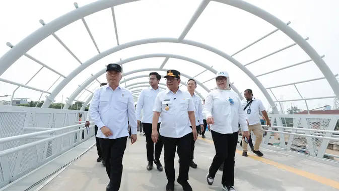 Pramono Resmikan Jembatan dan Stasiun KRL Baru, Stadion JIS Kini Terhubung ke Ancol Pramono Resmikan Jembatan dan Stasiun KRL Baru, Stadion JIS Kini Terhubung ke Ancol