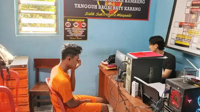 Tertangkap CCTV, Maling Bengkel di Sukabumi Tewas Diamuk Massa Tertangkap CCTV, Maling Bengkel di Sukabumi Tewas Diamuk Massa
