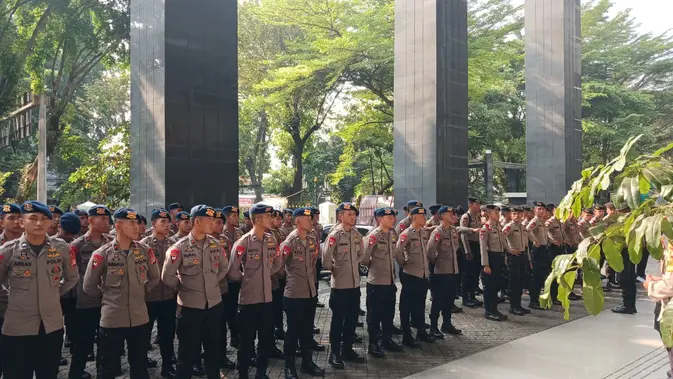 Sidang Vonis Nadiem Dijaga Ratusan Polisi Sidang Vonis Nadiem Dijaga Ratusan Polisi