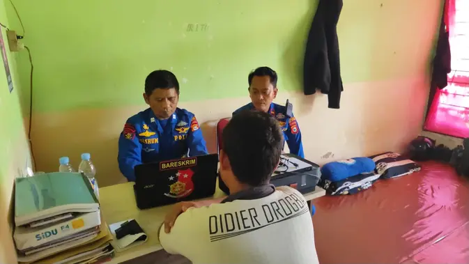 Polisi Periksa Nakhoda dan ABK Ungkap Penyebab Tenggelamnya KM Nurul Salsa Polisi Periksa Nakhoda dan ABK Ungkap Penyebab Tenggelamnya KM Nurul Salsa