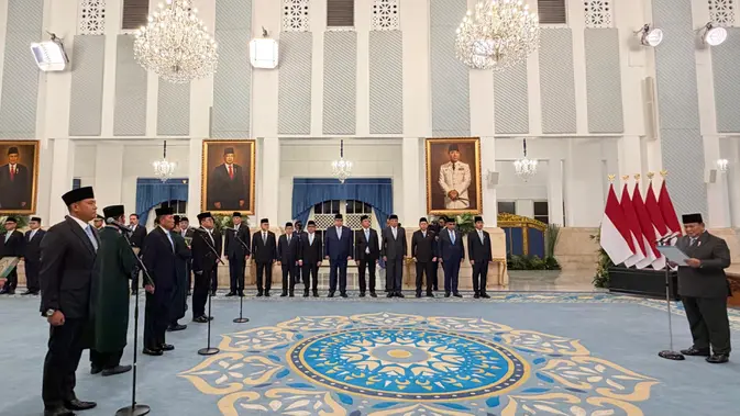 Donny Ermawan Resmi Jabat Gubernur Universitas Republik Indonesia Donny Ermawan Resmi Jabat Gubernur Universitas Republik Indonesia