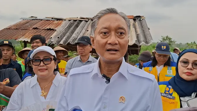 Menteri PU Bantah Mutasi Pegawai Karena Surat Perjalanan Luar Negeri Bocor Menteri PU Bantah Mutasi Pegawai Karena Surat Perjalanan Luar Negeri Bocor