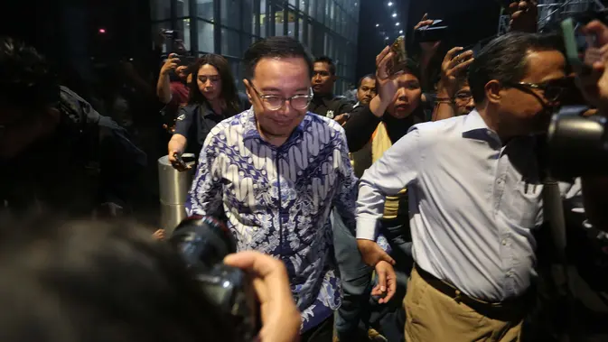 Anggota BPK Bobby Rizaldi Diperiksa 9 Jam terkait Kasus Bupati Muara Enim Anggota BPK Bobby Rizaldi Diperiksa 9 Jam terkait Kasus Bupati Muara Enim