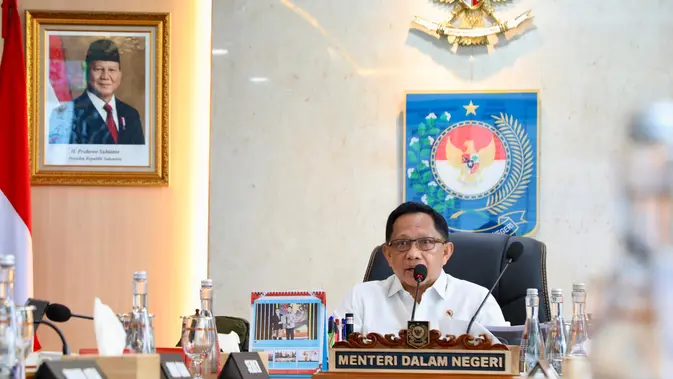 Mendagri Minta Daerah Percepat Penyerapan Dana Pemulihan Bencana Mendagri Minta Daerah Percepat Penyerapan Dana Pemulihan Bencana
