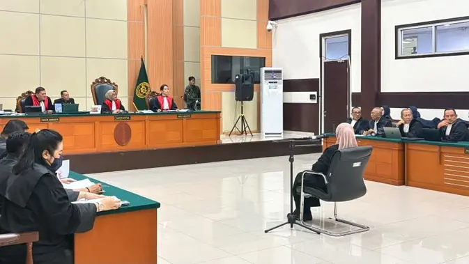 Dasar Dokter Tifa Didakwa Fitnah dan Pencemaran Nama Baik Dasar Dokter Tifa Didakwa Fitnah dan Pencemaran Nama Baik