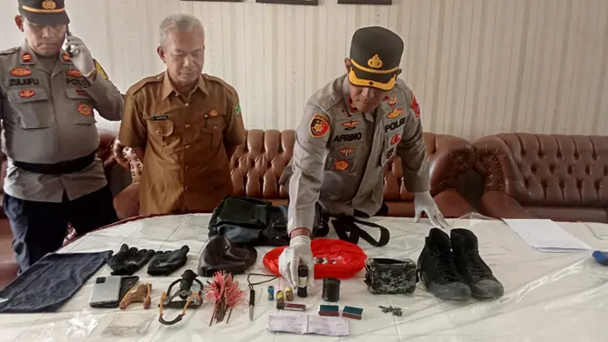 Pelaku Ledakan di MAN 3 Padang Terinspirasi Peristiwa Bom SMA 72 Jakarta Pelaku Ledakan di MAN 3 Padang Terinspirasi Peristiwa Bom SMA 72 Jakarta