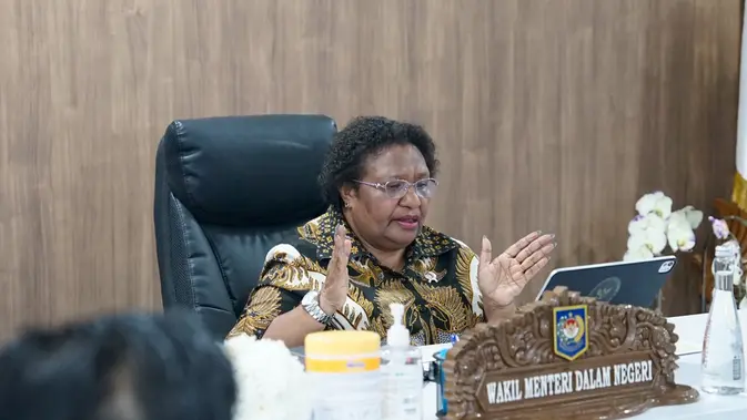Wamendagri Minta Dana Otsus Papua Tepat Sasaran: Setiap Rupiah Harus Bermanfaat Wamendagri Minta Dana Otsus Papua Tepat Sasaran: Setiap Rupiah Harus Bermanfaat