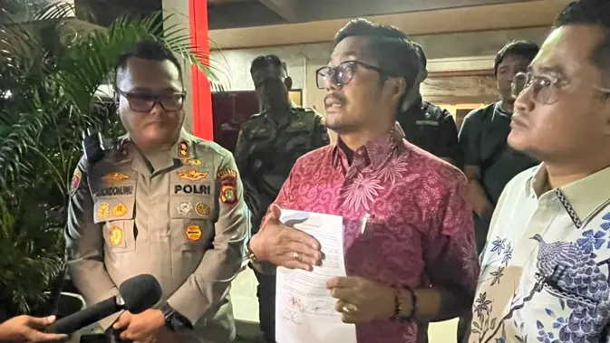 Cekcok dengan Satpam, Sopir dan Penumpang Alphard Ternyata Polisi Polda Jabar Cekcok dengan Satpam, Sopir dan Penumpang Alphard Ternyata Polisi Polda Jabar