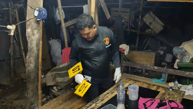 Ribut Uang Kembalian, Pria di Makassar Tewas Ditikam Sahabat Ribut Uang Kembalian, Pria di Makassar Tewas Ditikam Sahabat