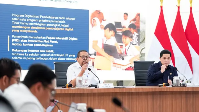 Kebut Digitalisasi Pembelajaran, Pemerintah Targetkan 16.557 Sekolah Terkoneksi Internet di 2026 Kebut Digitalisasi Pembelajaran, Pemerintah Targetkan 16.557 Sekolah Terkoneksi Internet di 2026