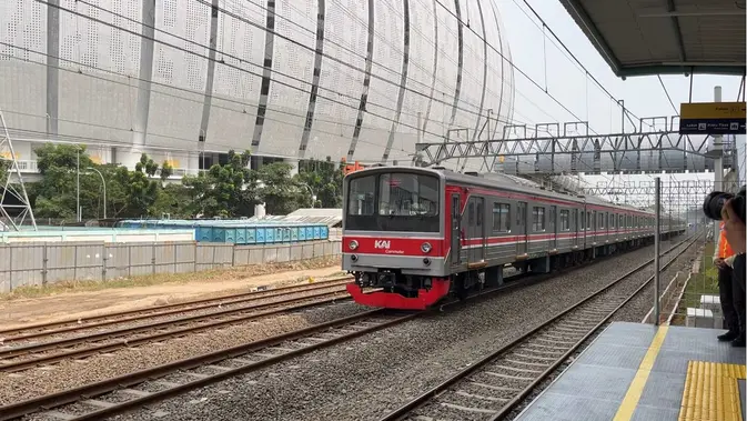 Jam Operasional KRL di Stasiun JIS Diperpanjang saat Ada Konser dan Pertandingan Jam Operasional KRL di Stasiun JIS Diperpanjang saat Ada Konser dan Pertandingan