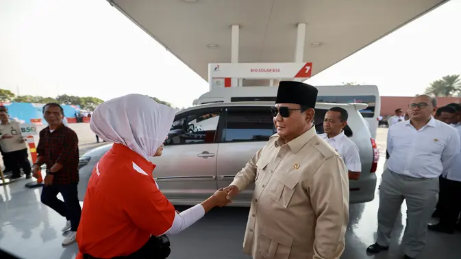 Petugas Pertamina Bangga Jadi Saksi Sejarah Peluncuran B50 Petugas Pertamina Bangga Jadi Saksi Sejarah Peluncuran B50