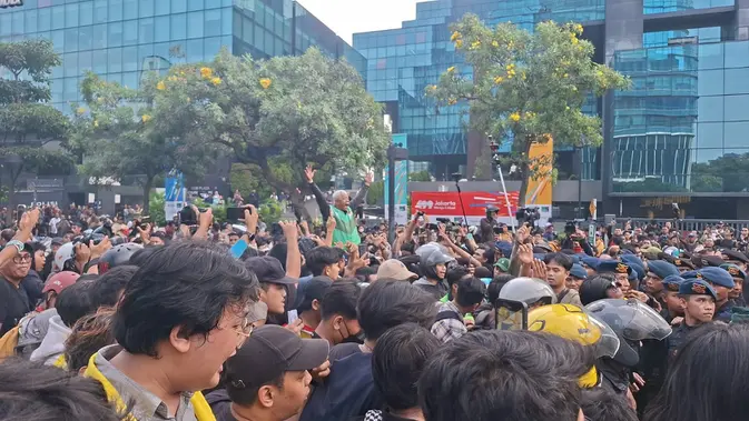 Klakson Bersahutan Jadi Simbol Protes Mahasiswa di Jakarta Klakson Bersahutan Jadi Simbol Protes Mahasiswa di Jakarta