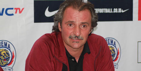 Petar Segrt Sebut PSSI Suka Ingkar Janji Petar Segrt Sebut PSSI Suka Ingkar Janji