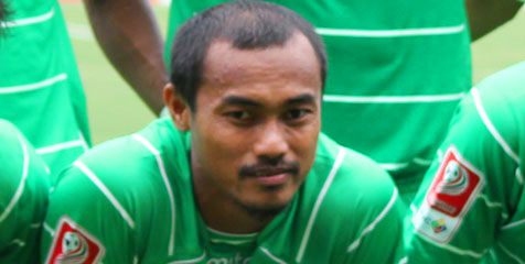 Kartu Merah Dihapus, Halil Bisa Main Lawan Bontang FC Kartu Merah Dihapus, Halil Bisa Main Lawan Bontang FC