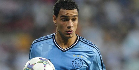 Van Der Wiel Tolak Bergabung Dengan Roma Van Der Wiel Tolak Bergabung Dengan Roma