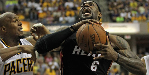 James dan Wade Bawa Heat Menang Atas Pacers James dan Wade Bawa Heat Menang Atas Pacers